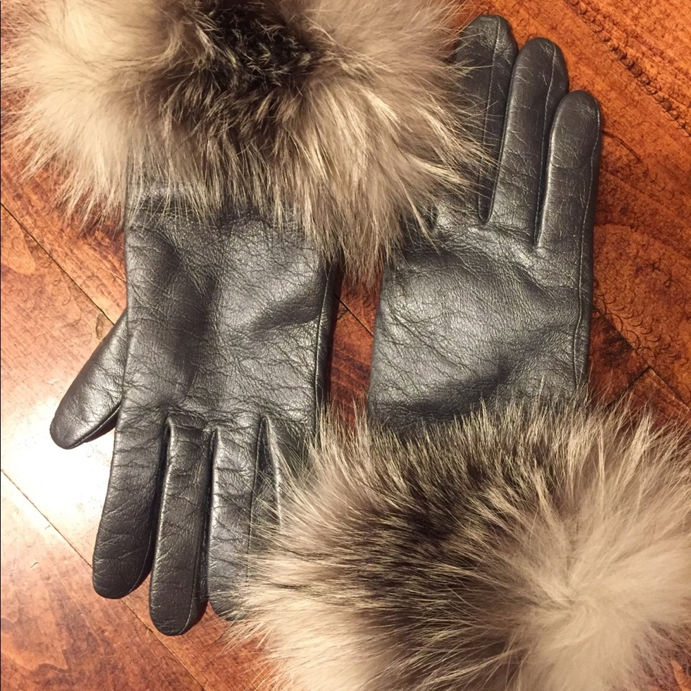 New leather gloves